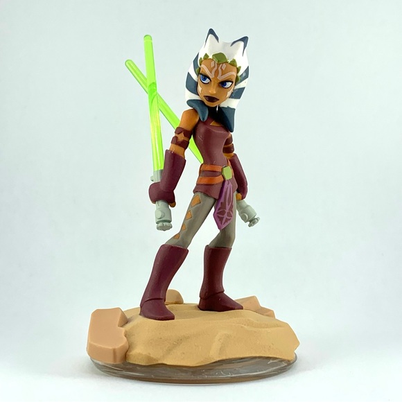 Disney Infinity 3.0 Star Wars Ahsoka Tano Figure Jedi Knight Lightsabers - Picture 6 of 10